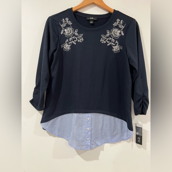 AGB blouse, rayon blend sweater, 3/4 sleeves, embroidered, round neck. S p NWT - Picture 1 of 10